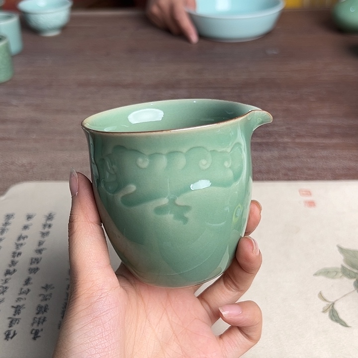 龙泉云间青瓷小米茶器