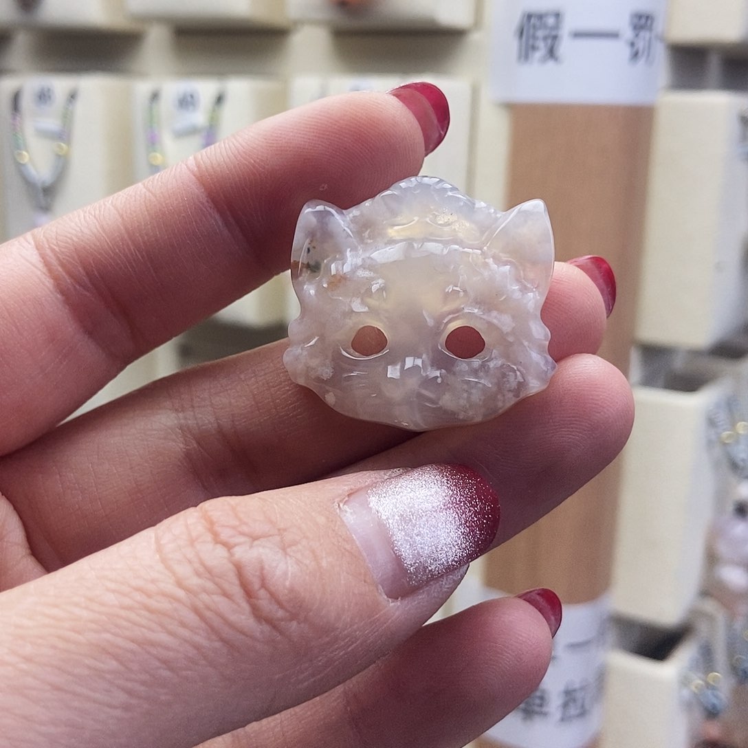 石英质玉颈饰未镶嵌?****