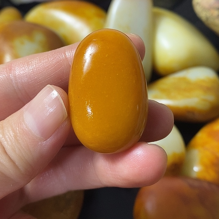 用***6和田玉未镶嵌挂件