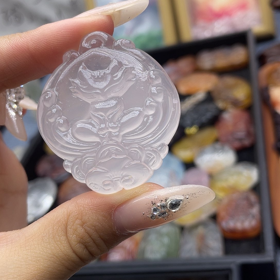 颈饰未镶嵌水晶天然