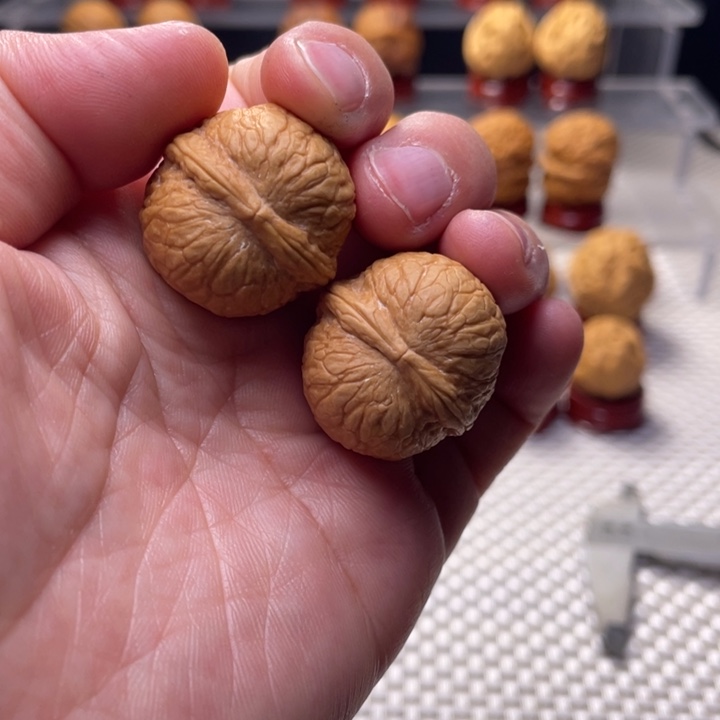 文玩核桃把件17粗筋小铁锤