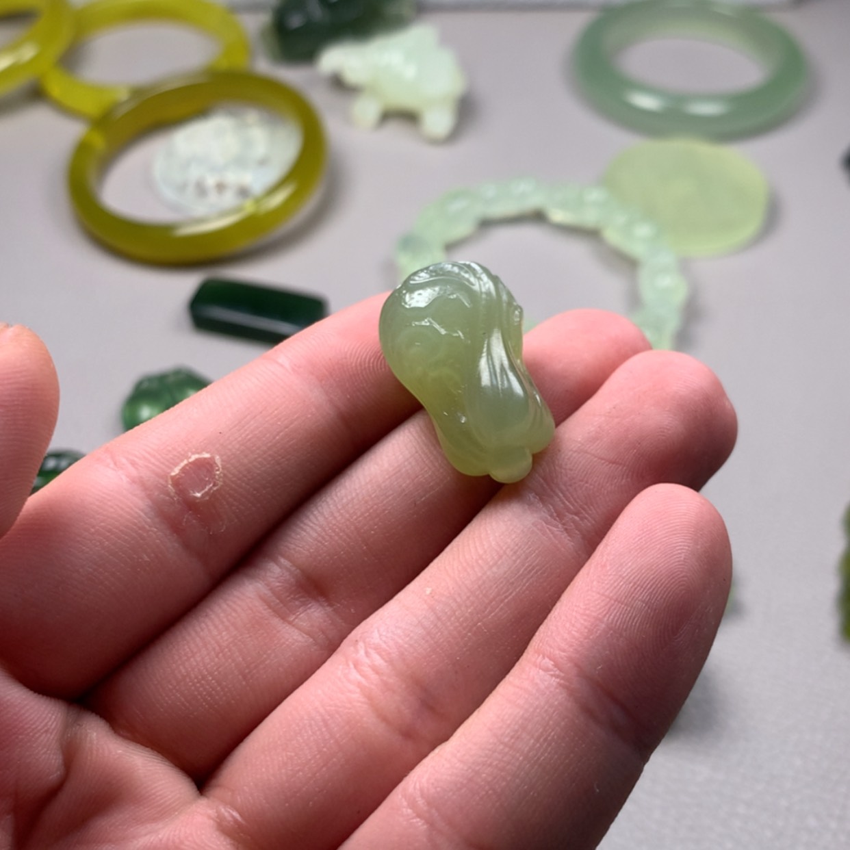 【闪购商品】蛇纹石玉未镶嵌岫玉