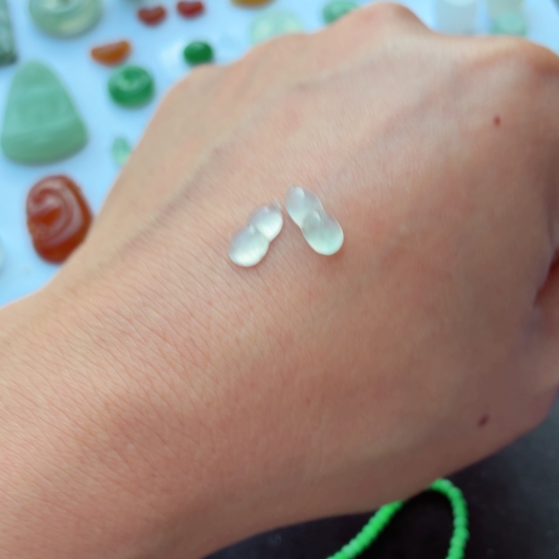 定制翡翠未镶嵌包工