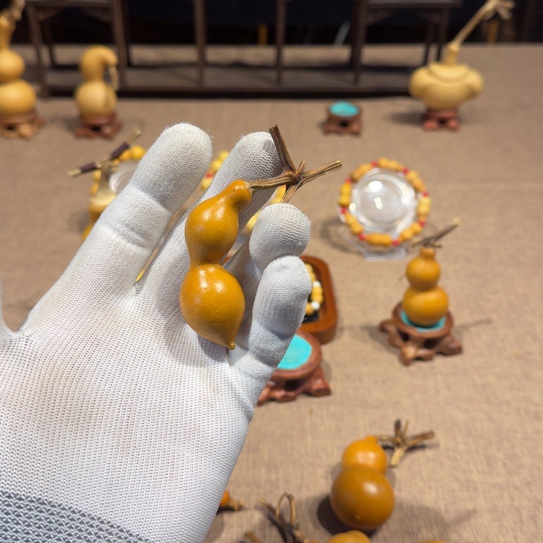 夨***坕葫芦手把葫芦一把