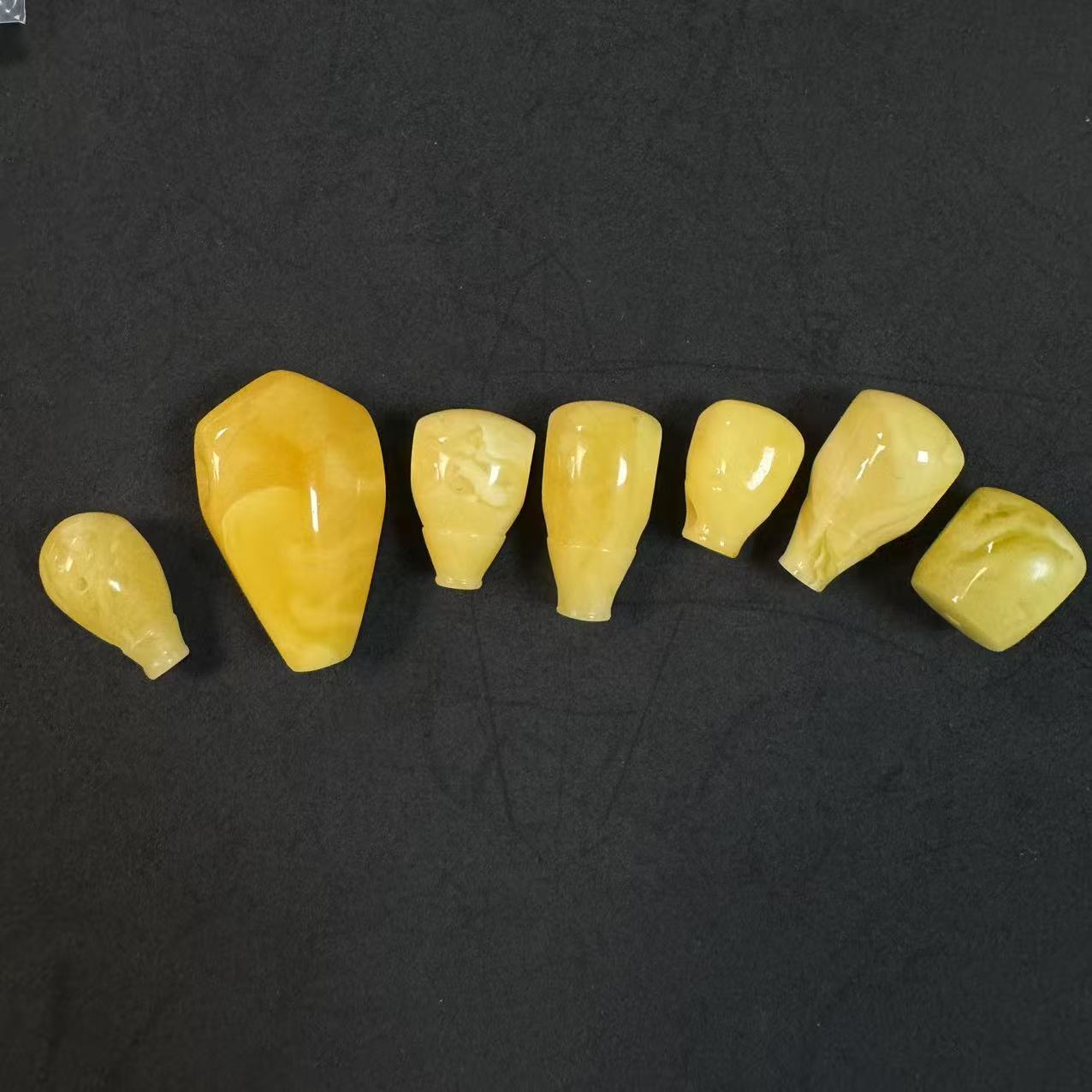 s2082 微瑕福利款蜜蜡三通随缘款