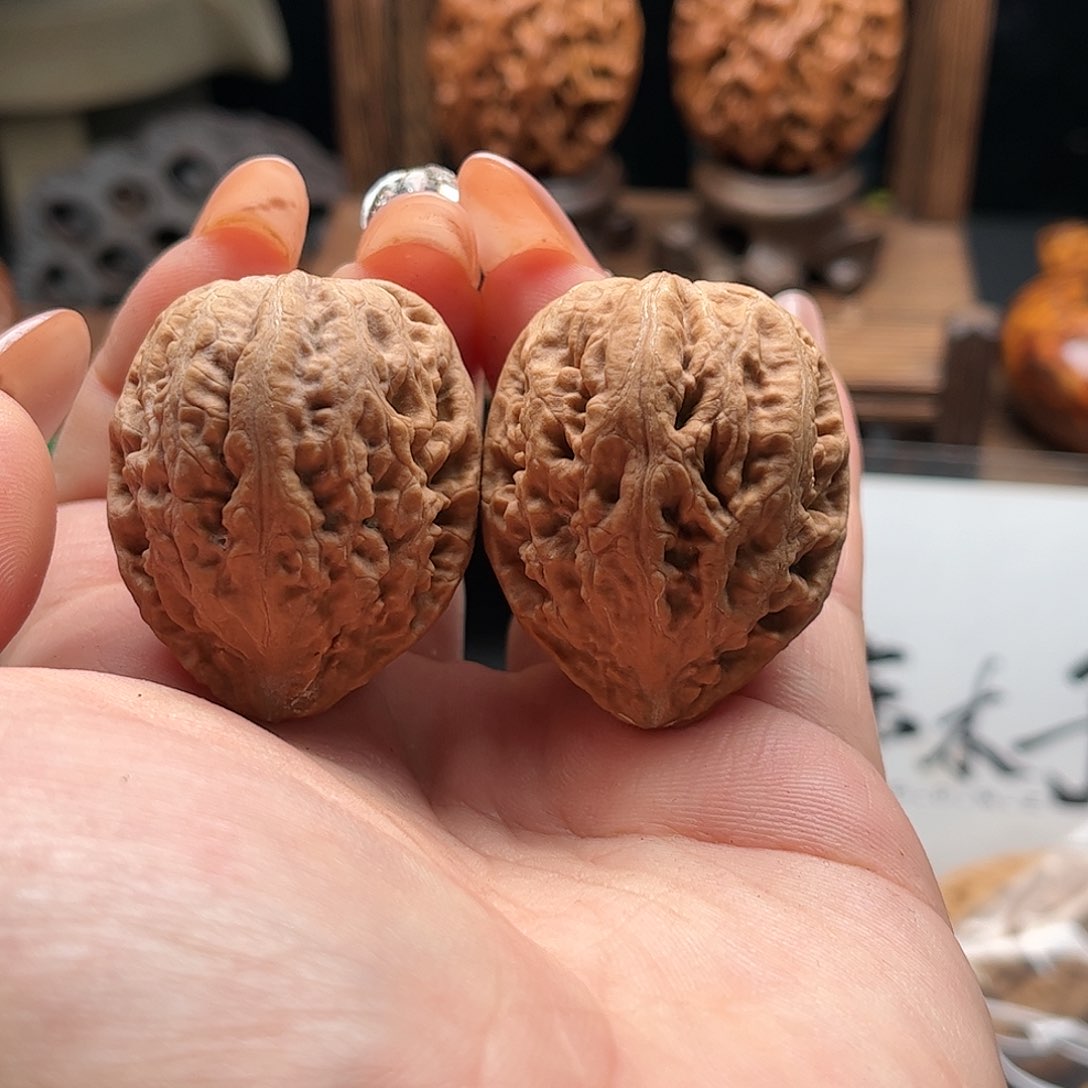 文玩核桃把件关东木子家楸大胖35