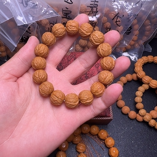 猴头核桃手串毒液啊呃呃