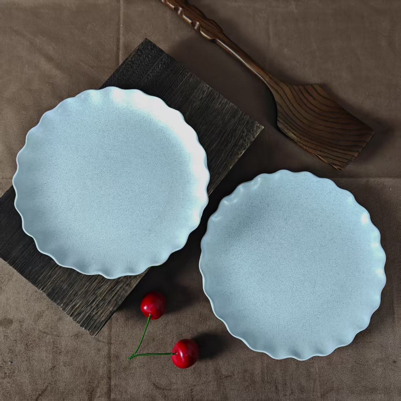 陶瓷盘8寸花瓣小盘组合2个装家用陶瓷餐具 微瑕