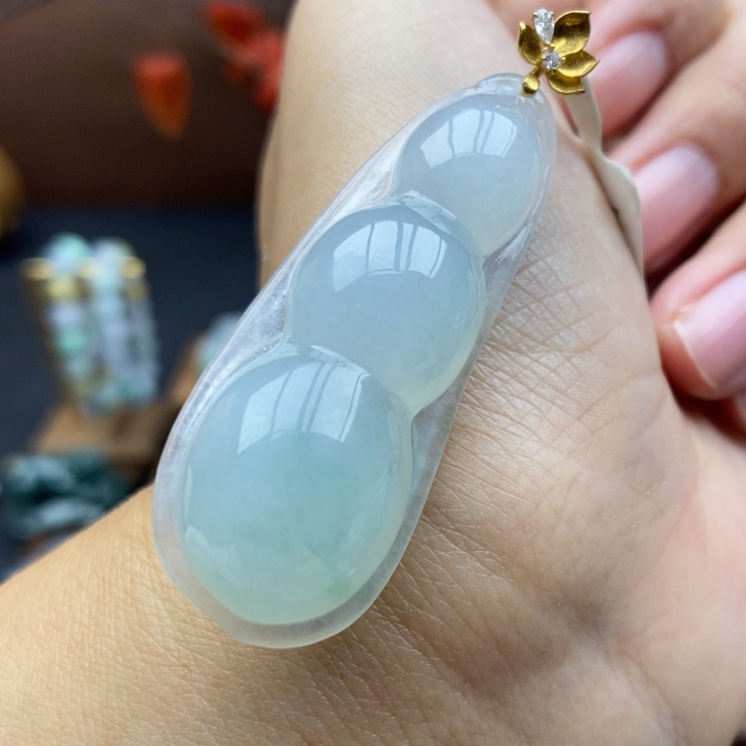 【闪购商品】颈饰18K金镶嵌翡翠67