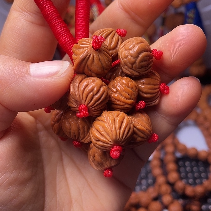 桃核吊坠龙纹桃枭