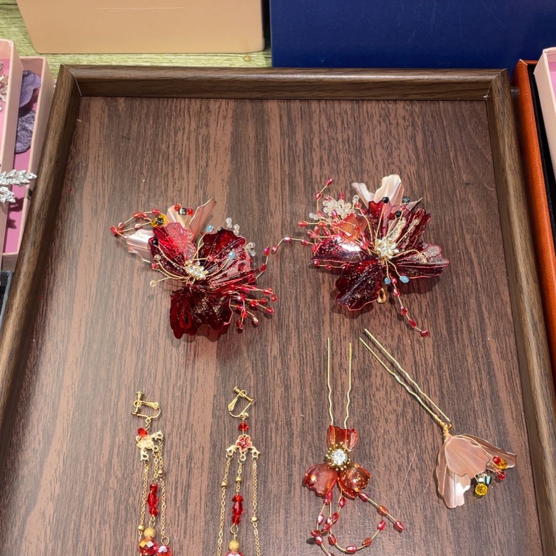 混合材质新娘头饰