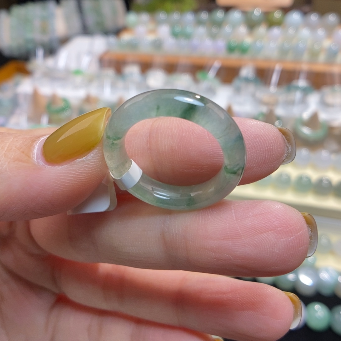 翡翠未镶嵌戒指18号绿花