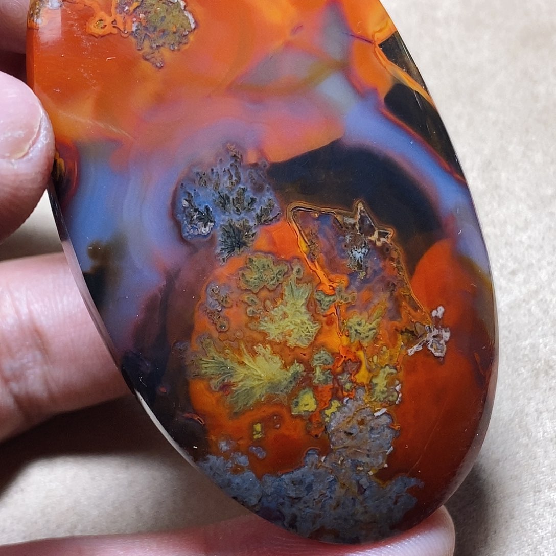 玛瑙/玉髓颈饰未镶嵌君*