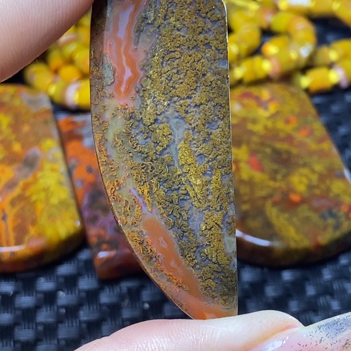 玛瑙/玉髓颈饰未镶嵌