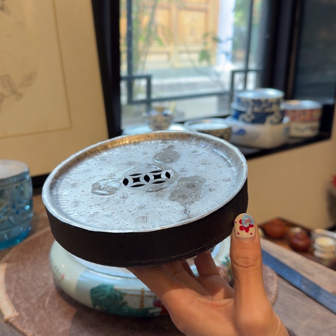 罐纯手工制作的一款面膜