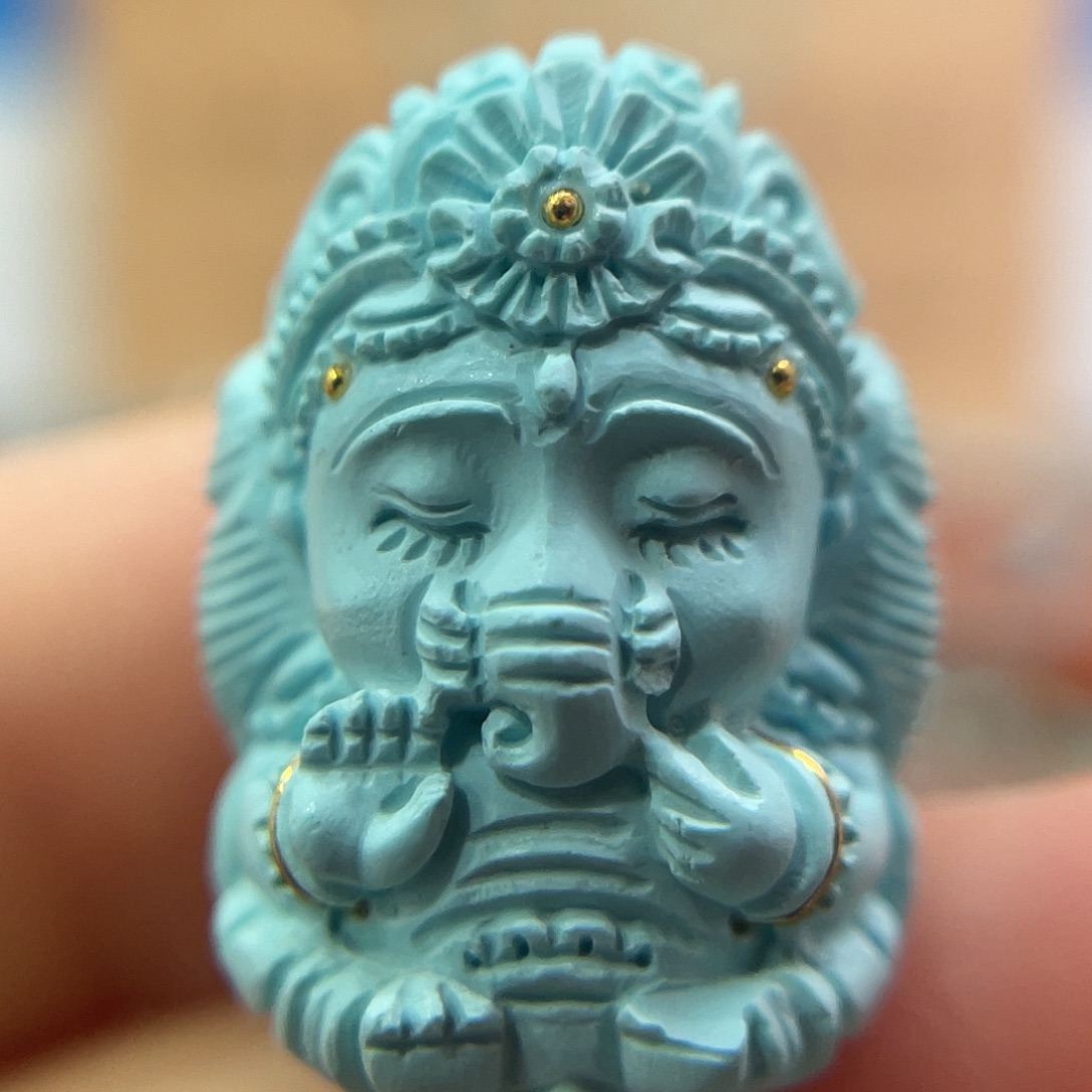 绿松石未镶嵌珠宝奇石