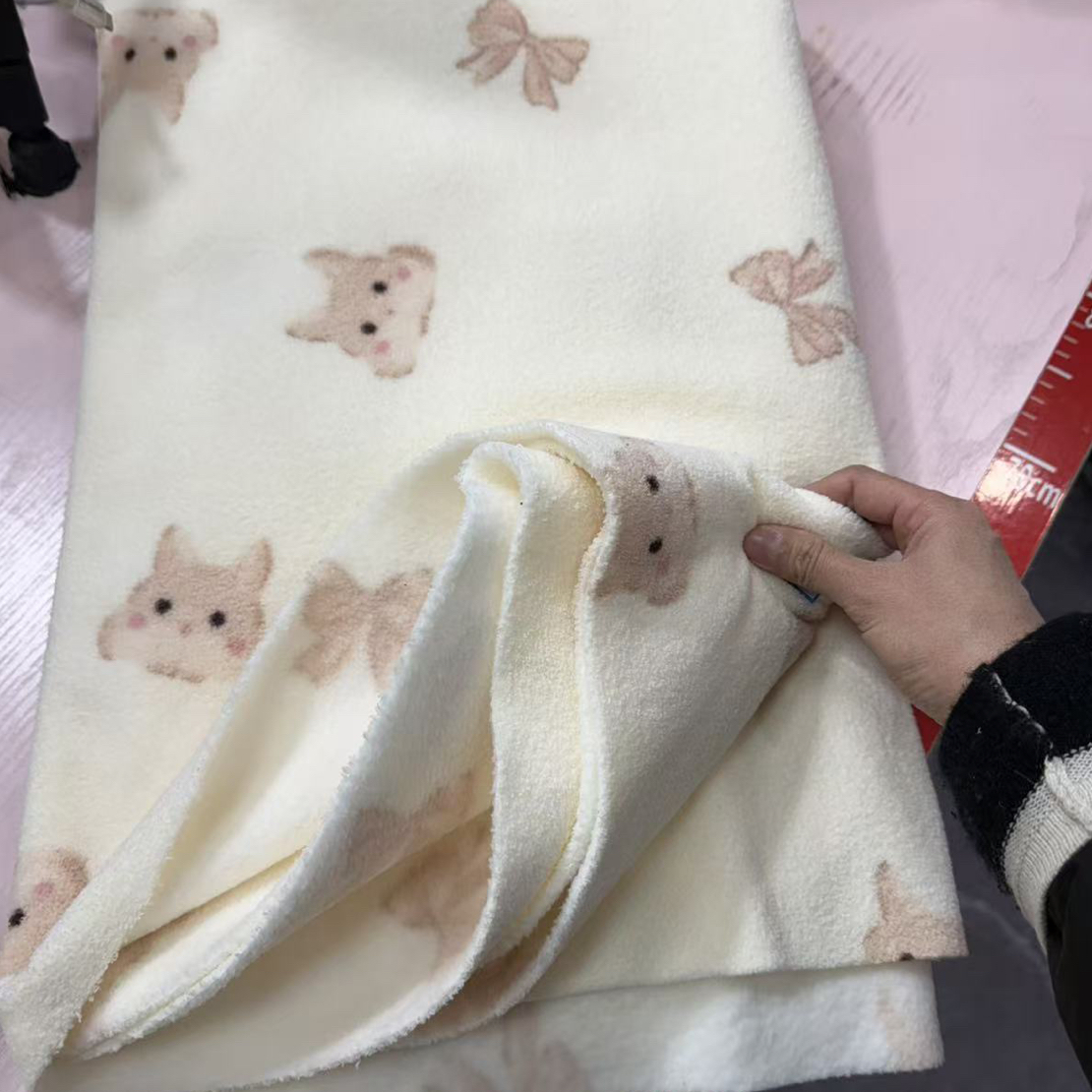 布料小兔子雪花绒1-1.2-1.5米多拍连裁