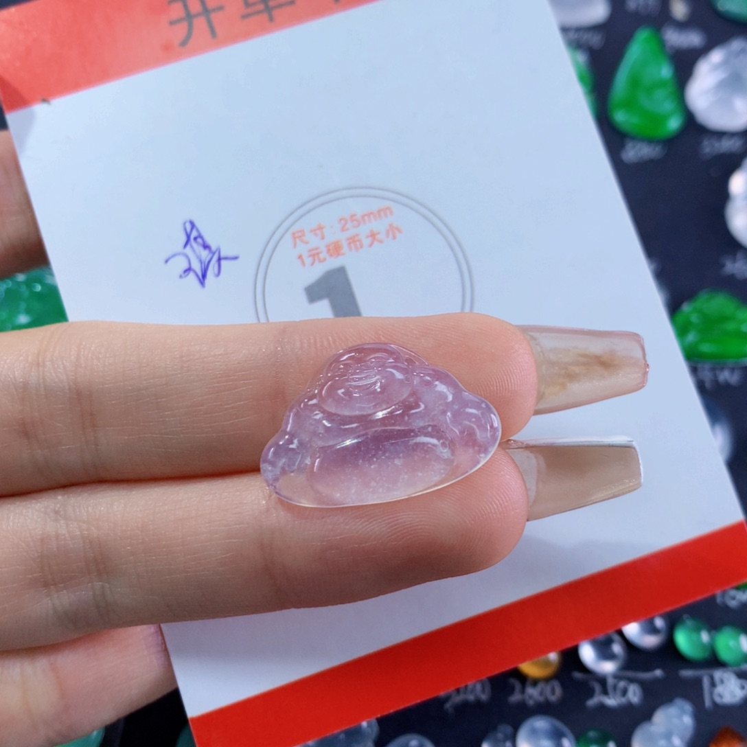 翡翠颈饰未镶嵌佛公