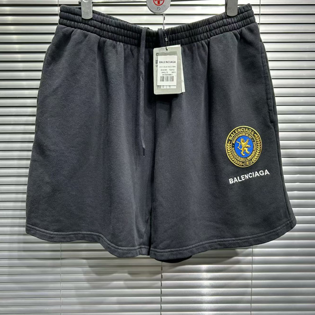 未使用 Balenciaga/巴黎世家 25fw裤腿狮子刺绣字母黑灰短裤/s码