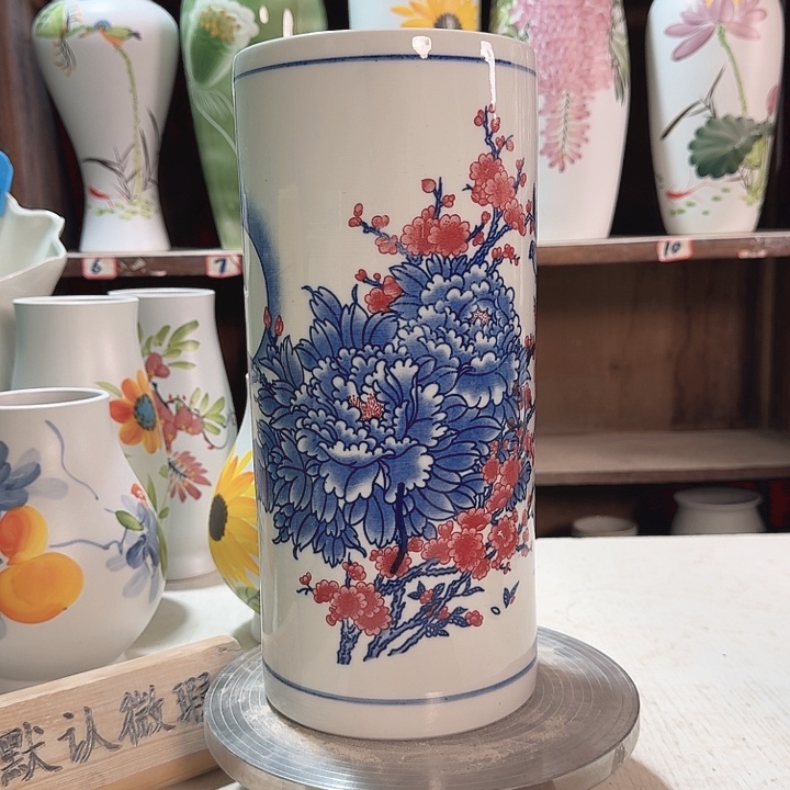 陶直筒青花红牡丹陶瓷