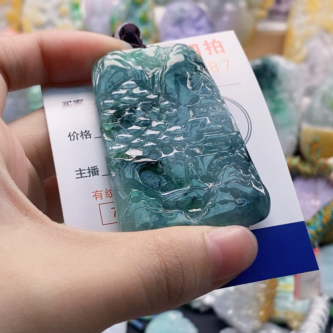 吊坠(不含链)未镶嵌翡翠