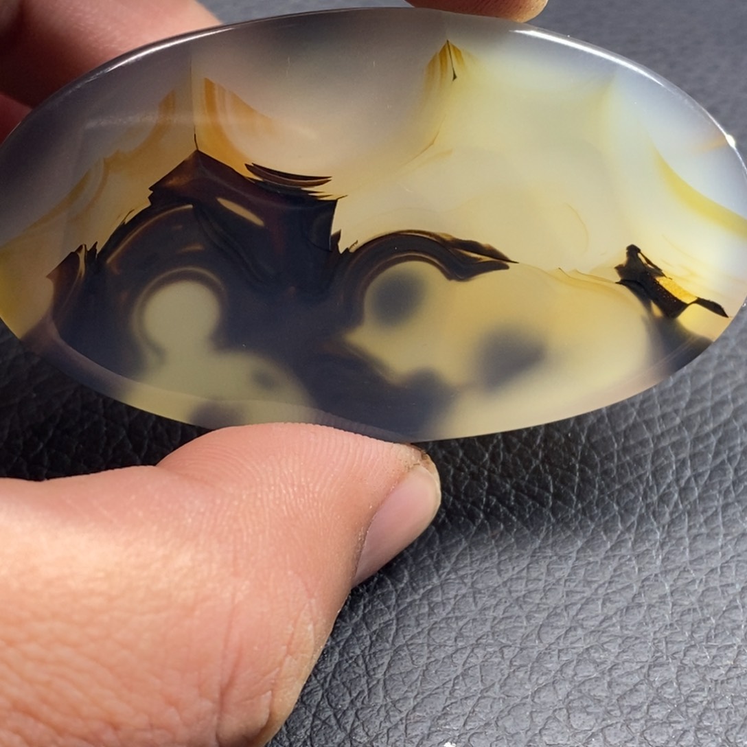 玛瑙/玉髓颈饰未镶嵌泥*