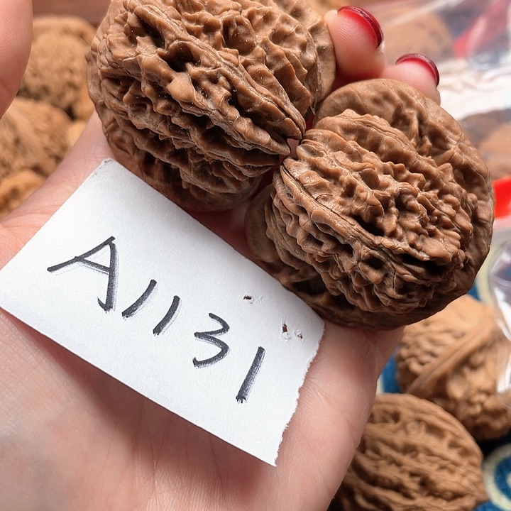 文玩核桃把件四座楼50米1111111111