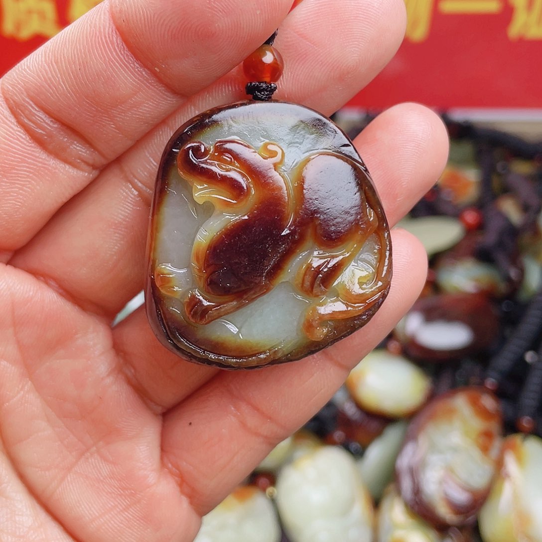 和田玉颈饰未镶嵌