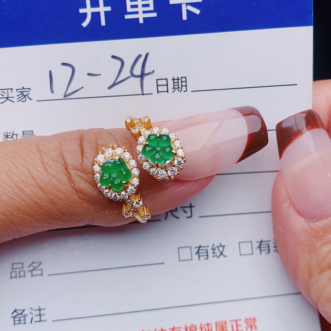 翡翠戒指银S925镶嵌小**卡戒指