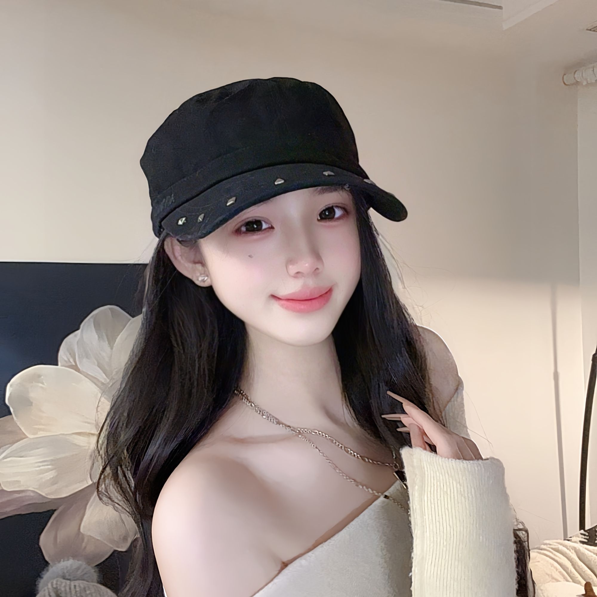 美式复古街头铆钉黑色平顶帽子女春秋季新款小众百搭显脸小鸭舌帽