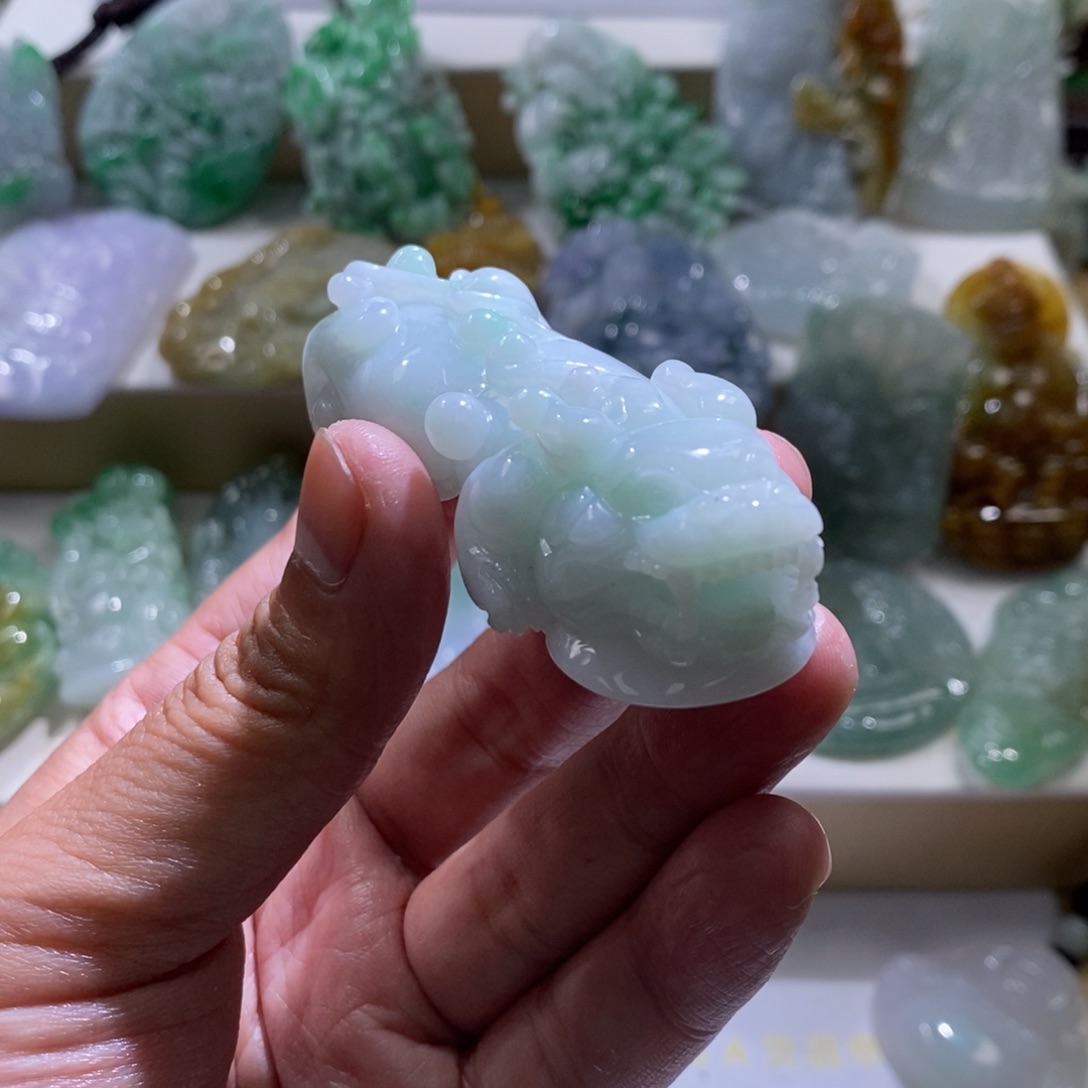 【闪购商品】翡翠颈饰未镶嵌貔貅