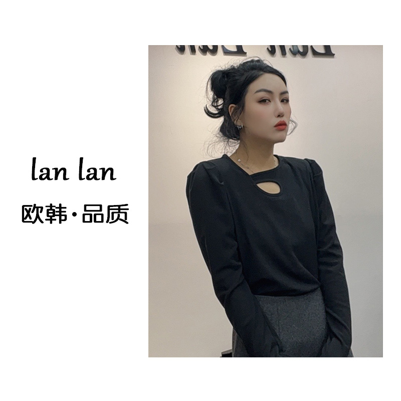 lanlan-冬上新【加绒公主袖领口洞打底衫】韩版公主袖气质领口洞