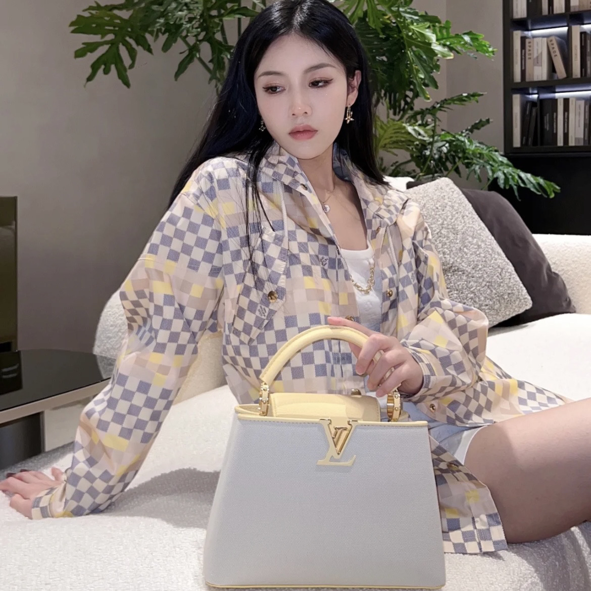 99新 LouisVuitton/路易威登 AA2810 锦纶 棋盘格夹克冲锋衣 34码