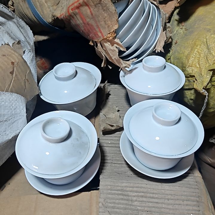 摆件陶瓷盘子碗啥都有