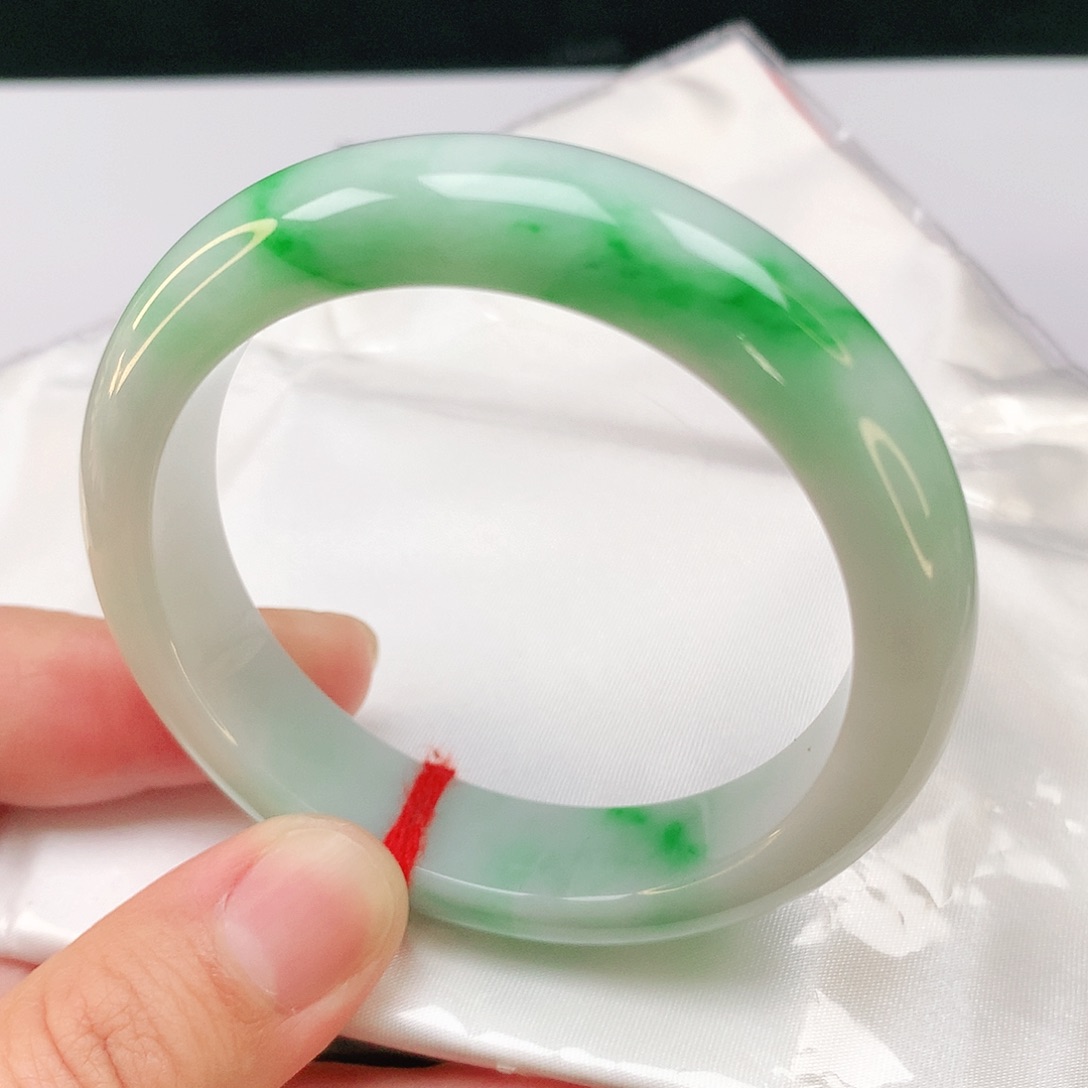 翡翠未镶嵌手镯54.9圈口