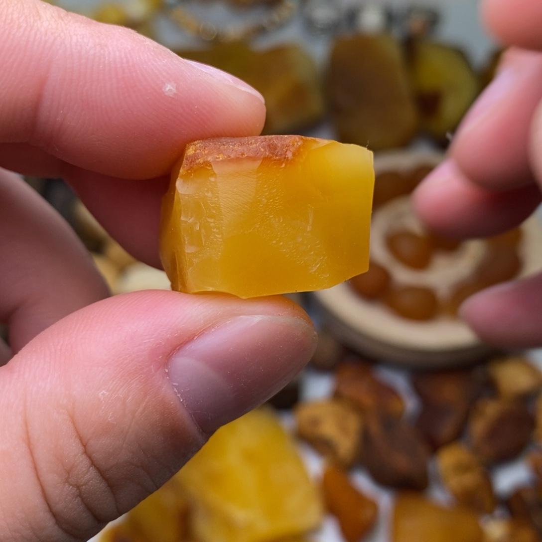 定制琥珀天然蜜蜡