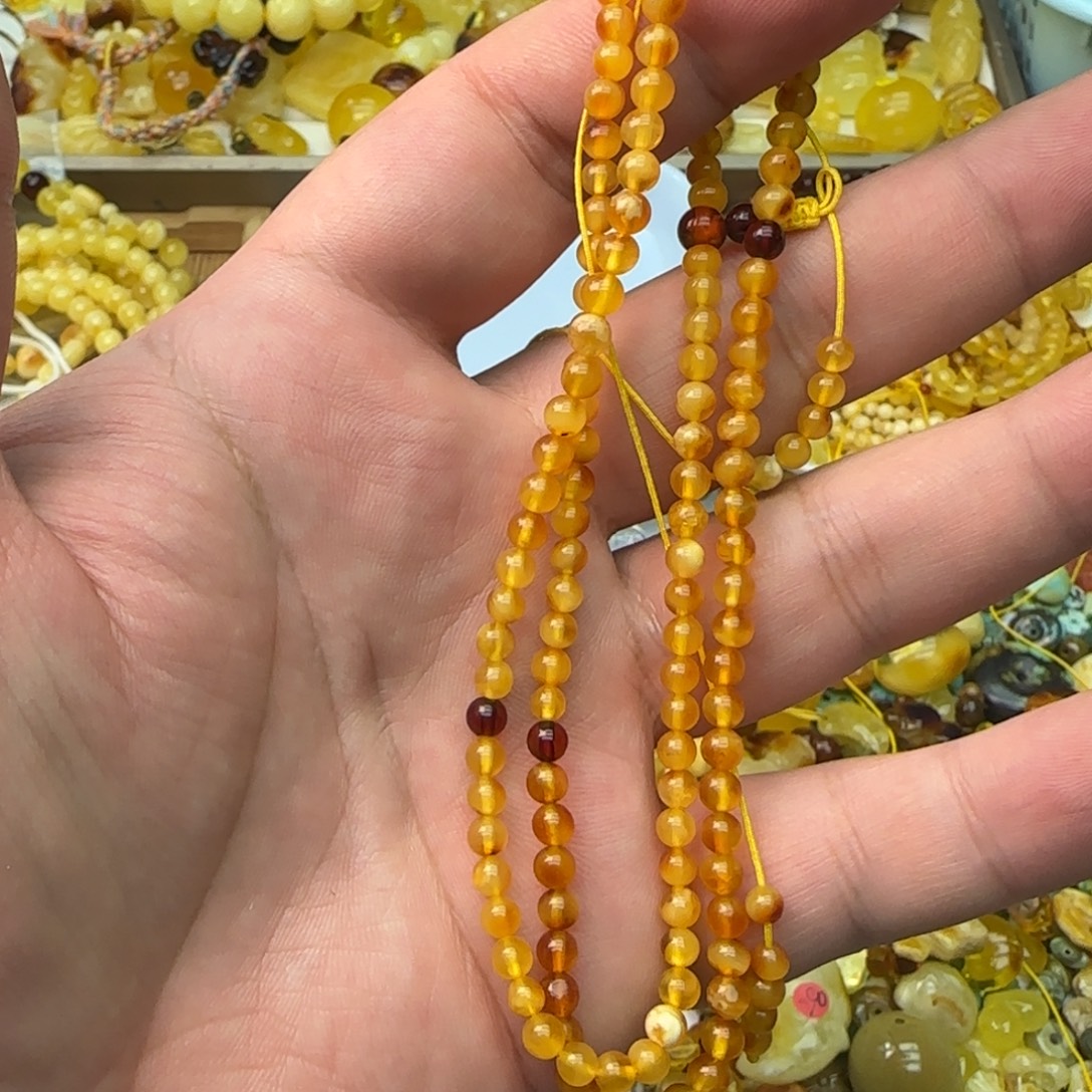 琥珀未镶嵌裸石5.58克