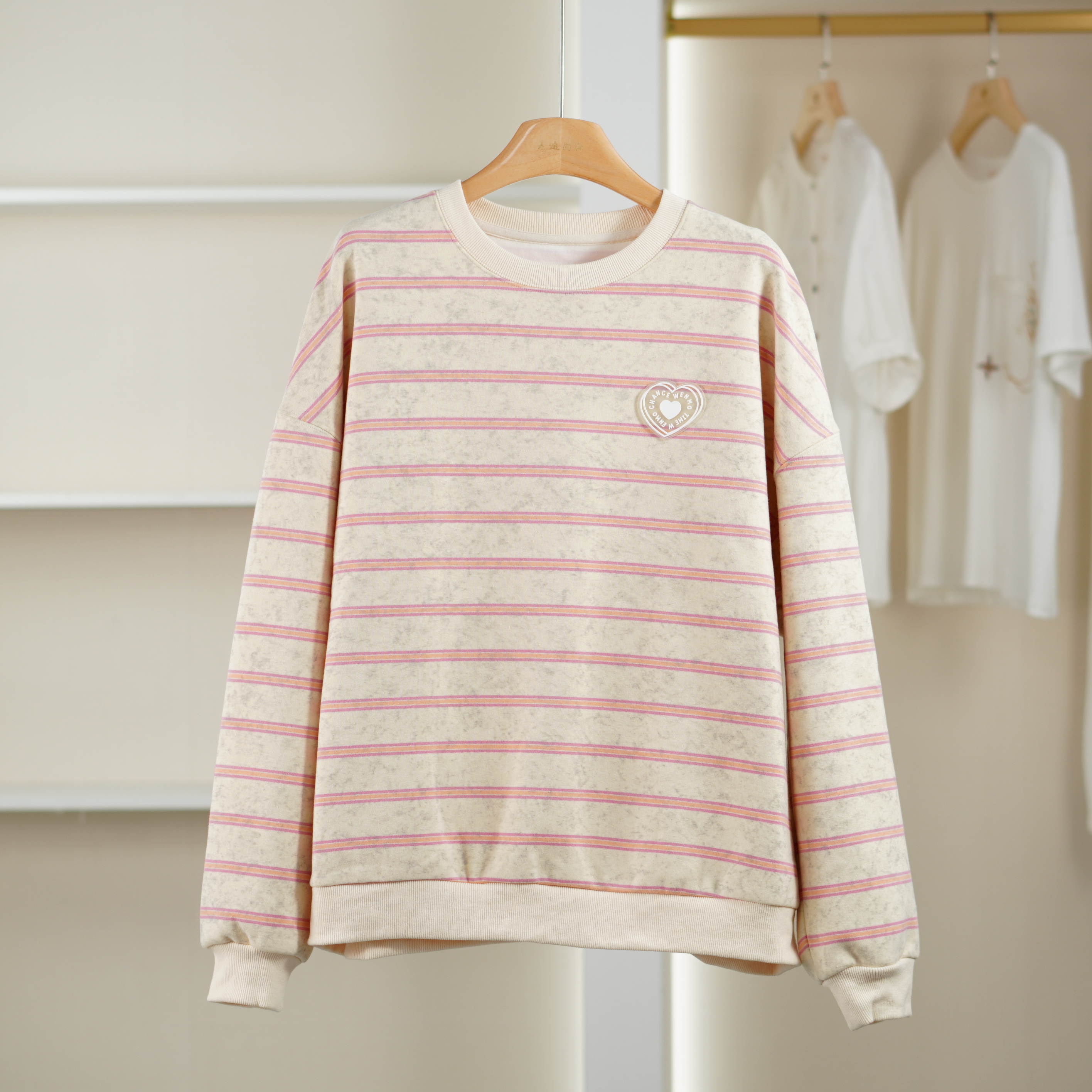 麦迪尚品【文M】51105680 春秋时尚套头圆领条纹卫衣品牌女装折扣