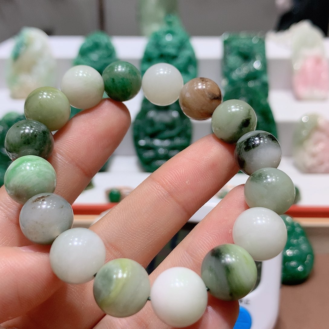 独山玉挂件未镶嵌努****！