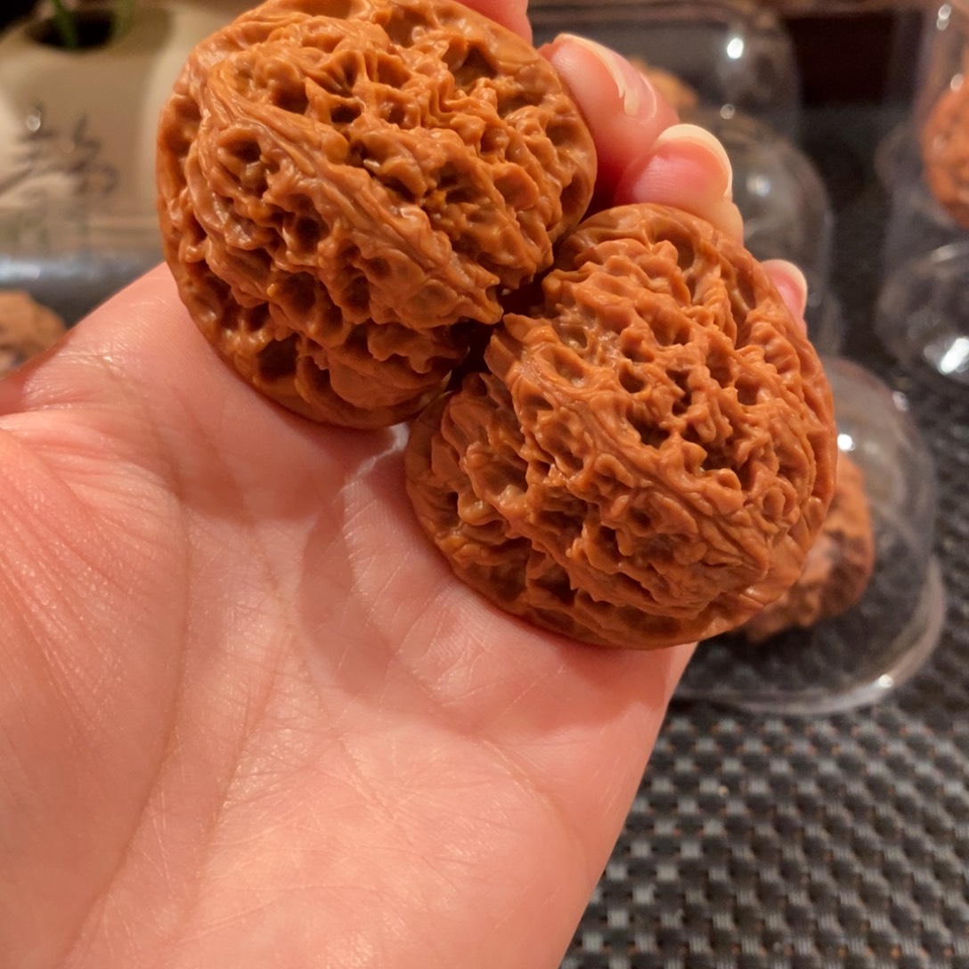 吊坠文玩核桃45全品三角疆