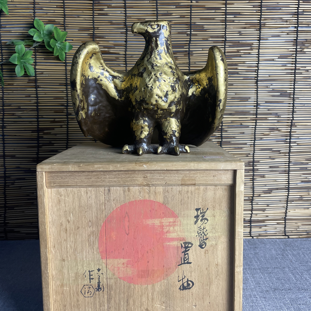 清水六兵卫款·金襕瑞鹫置物】百年匠艺凝萃，茶席上的鹰扬风华