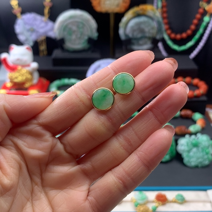 翡翠耳钉未镶嵌翡翠耳钉