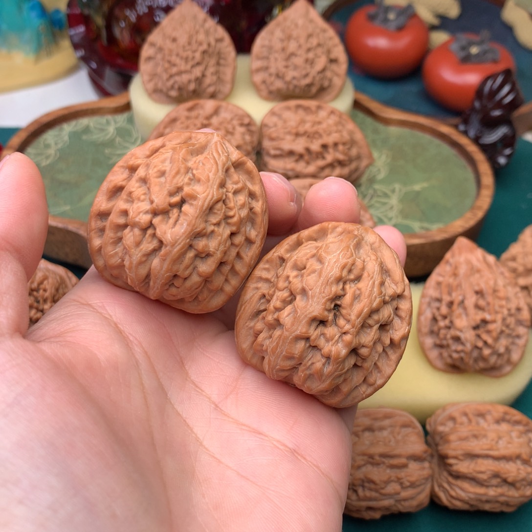 白***也把件文玩核桃红锦鲤