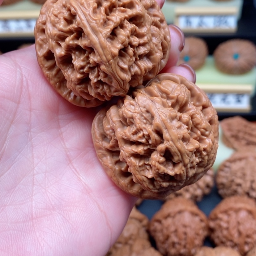 【闪购商品】文玩核桃吊坠爱*粗筋