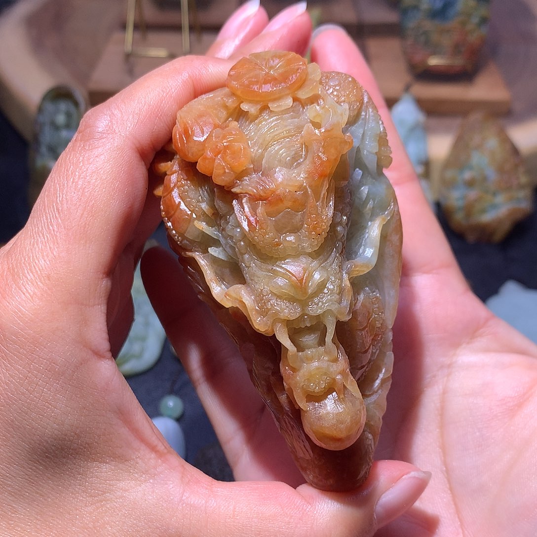 哈***定制翡翠未镶嵌天然翡翠