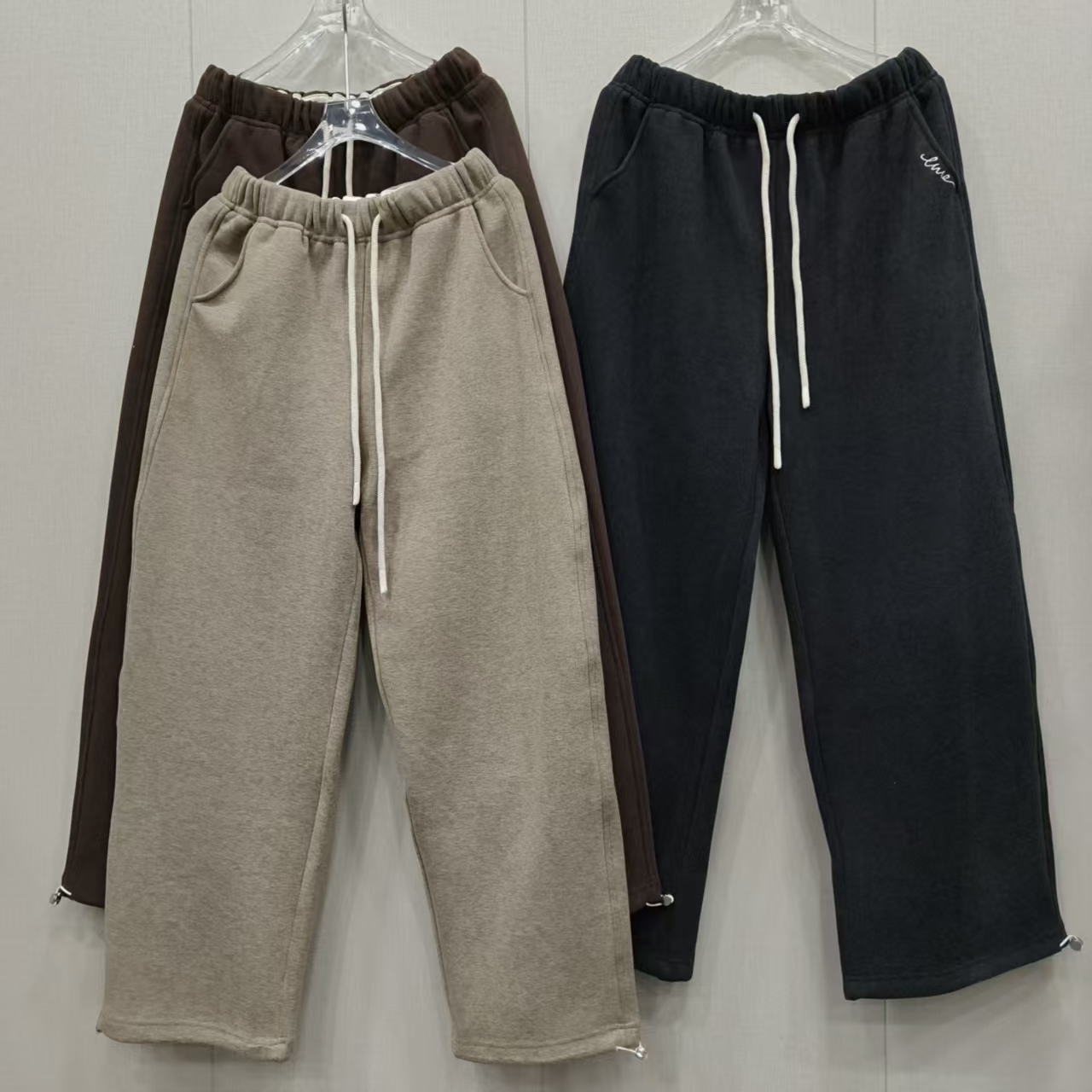    加绒     直筒裤 （裤脚可收口）