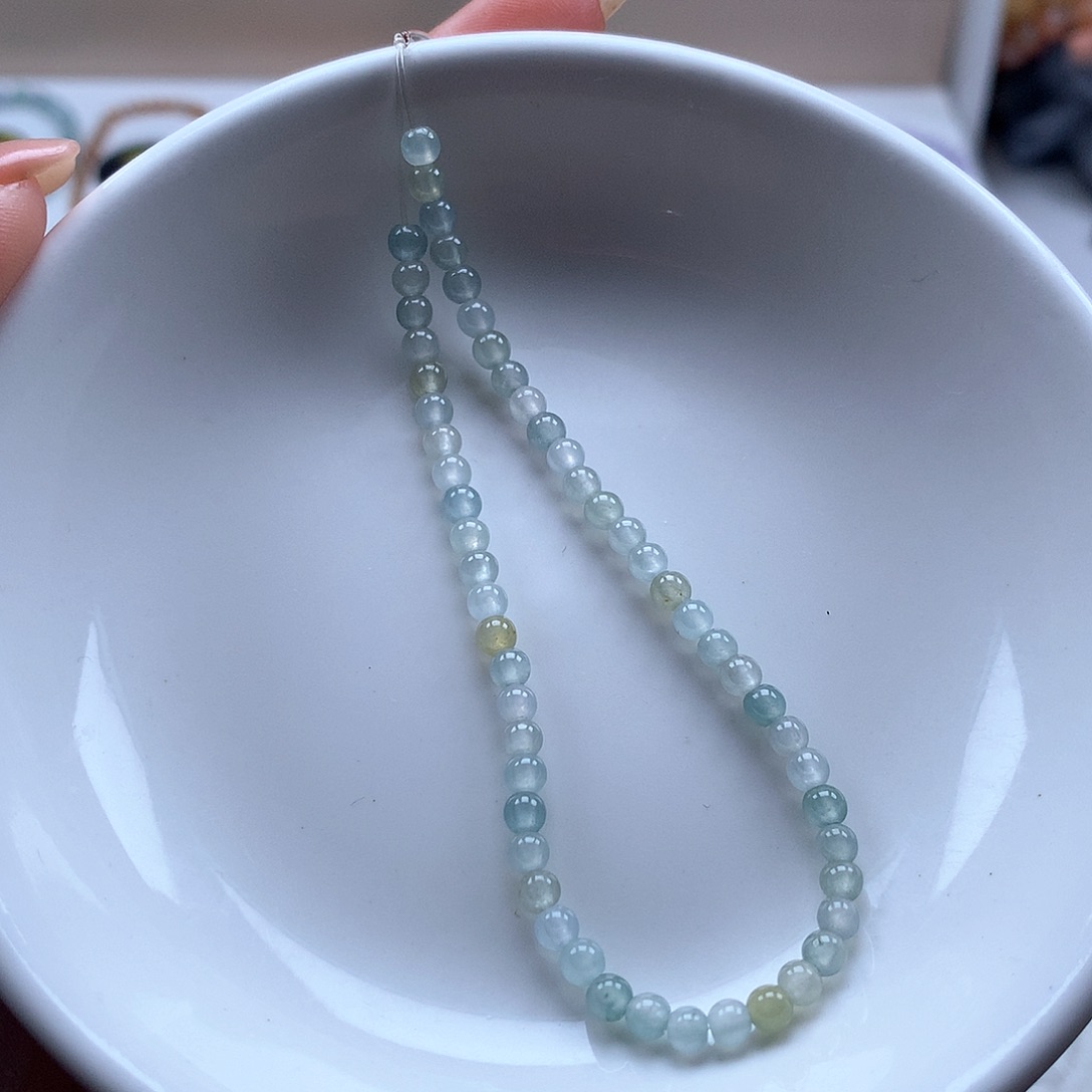 我***️翡翠未镶嵌手串马卡龙3.5