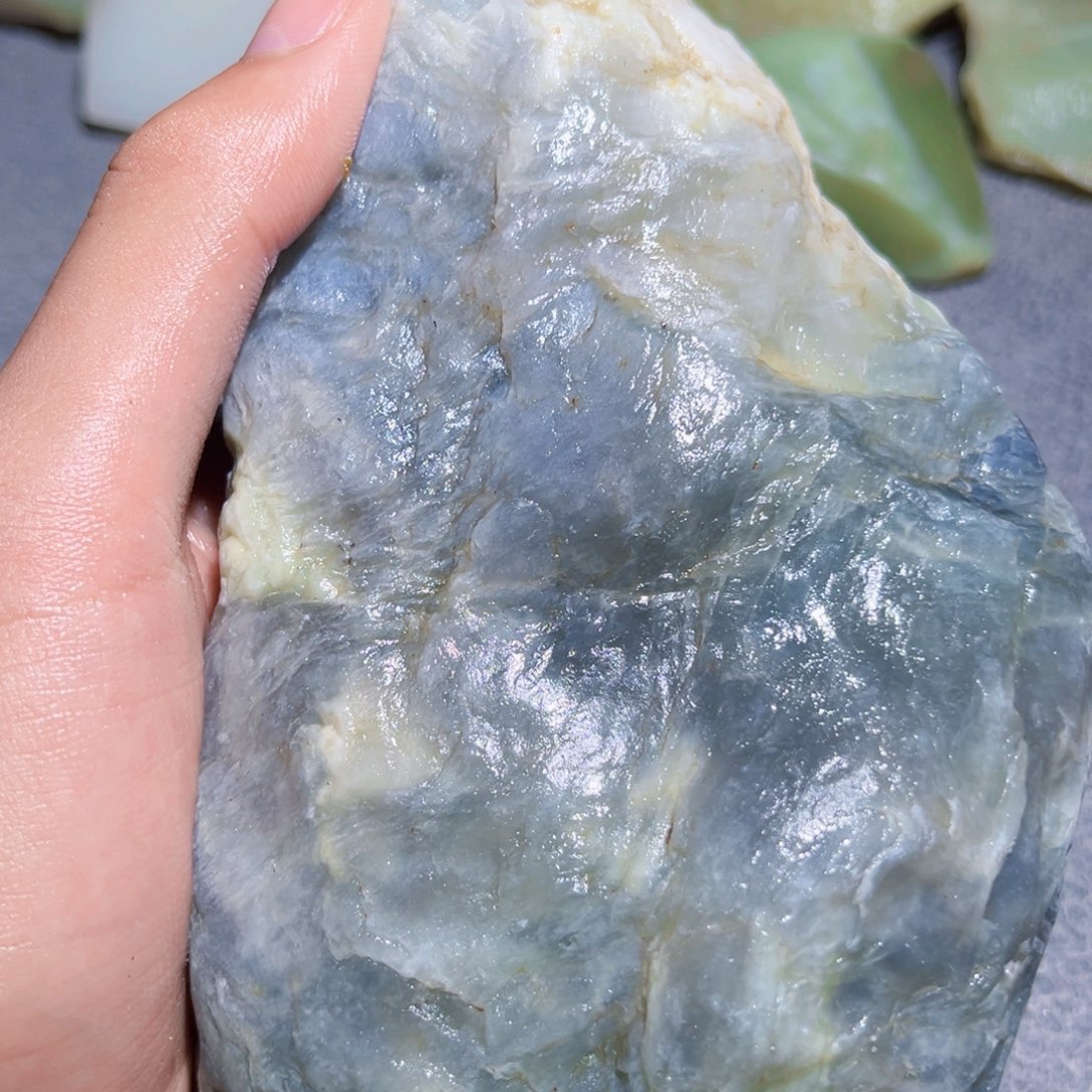 和田玉（糖玉）未镶嵌珠宝奇石