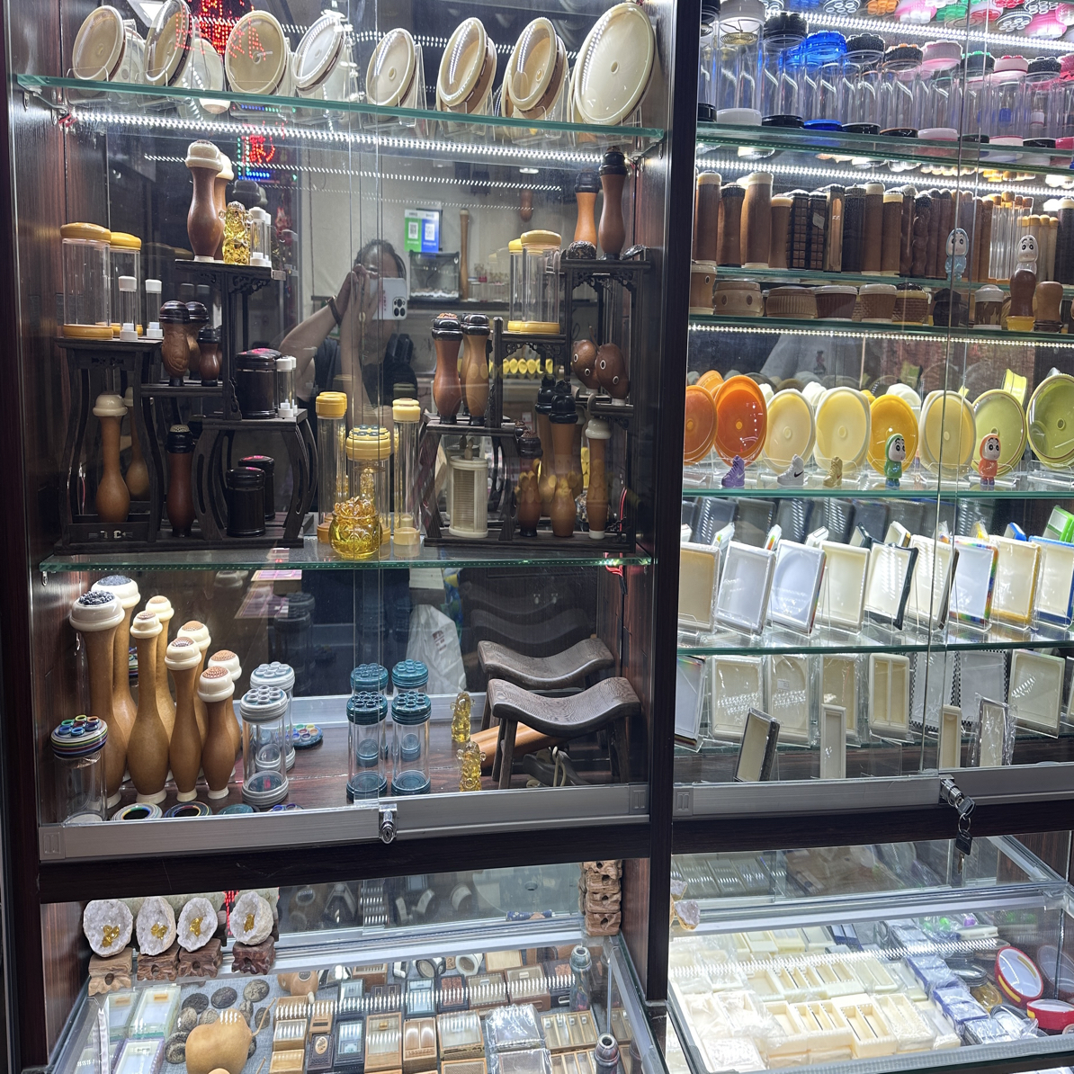 万商阿珍鸣虫店 经营各类鸣虫及虫具