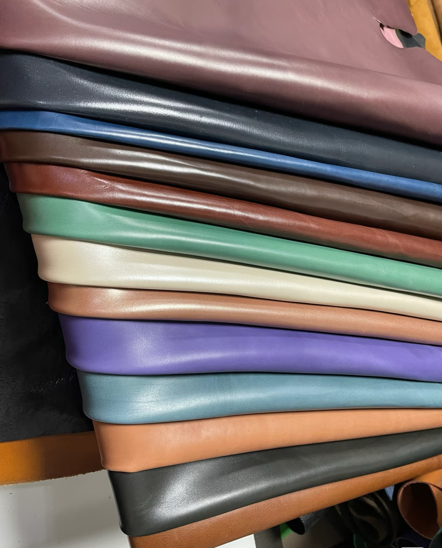 付款入口真皮头层牛皮牛皮凉席皮面料沙发皮面料汽车内心皮料